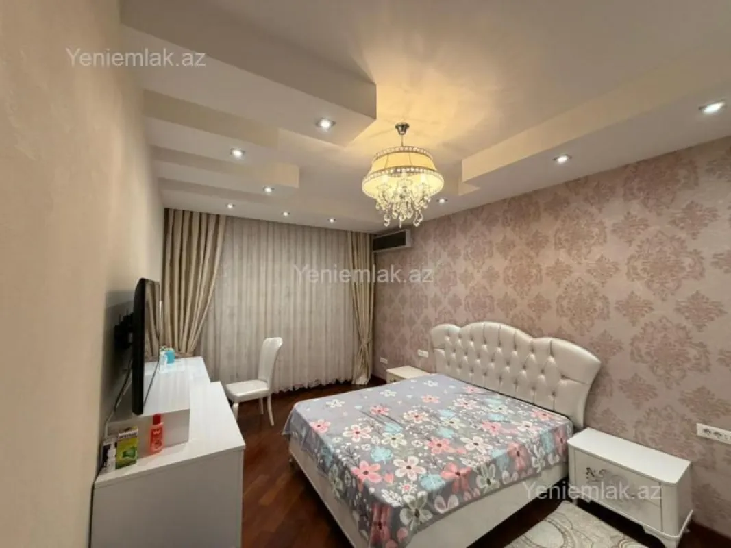 Satılır 4 otaqlı yeni tikili 170 m²