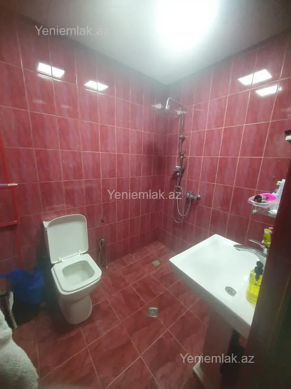 Satılır 3 otaqlı köhnə tikili 80 m²