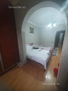 Satılır 3 otaqlı köhnə tikili 80 m²