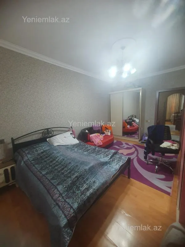 Satılır 3 otaqlı köhnə tikili 80 m²