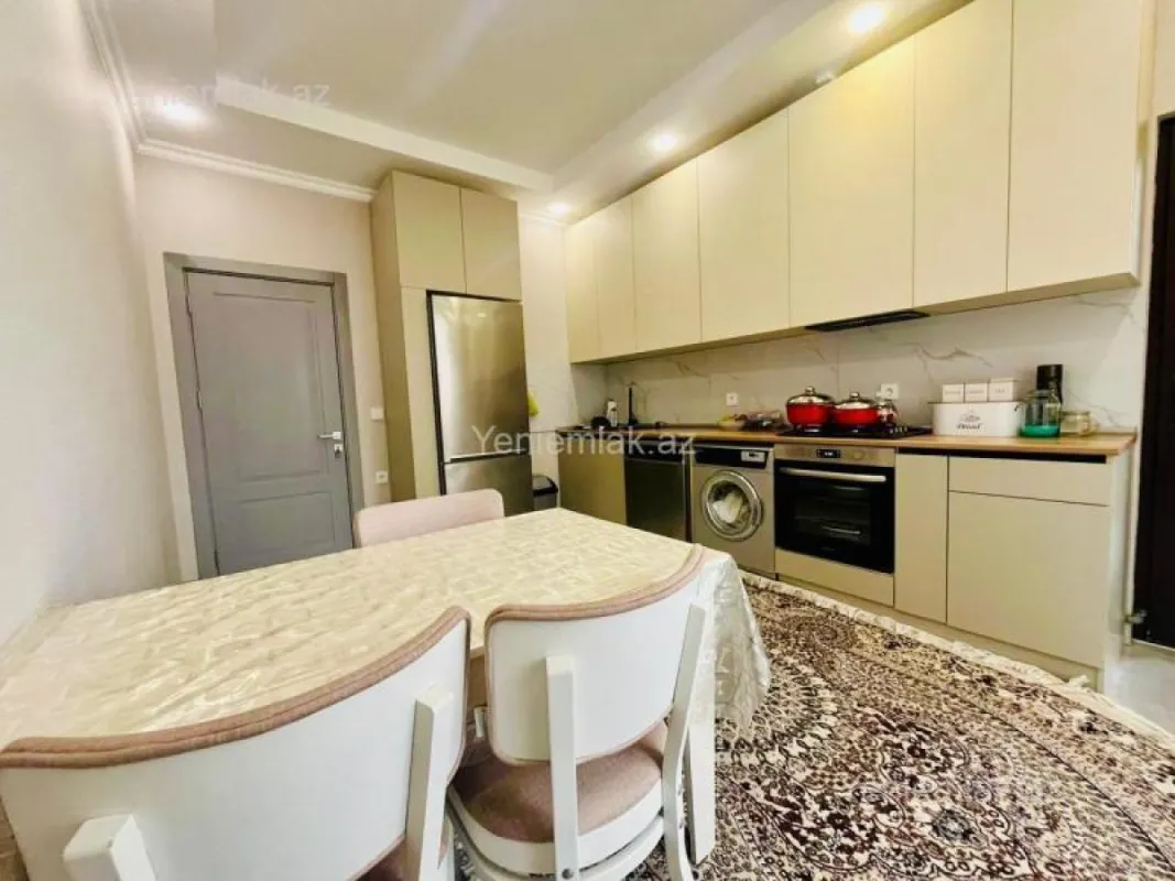 Satılır 2 otaqlı yeni tikili 82.5 m²