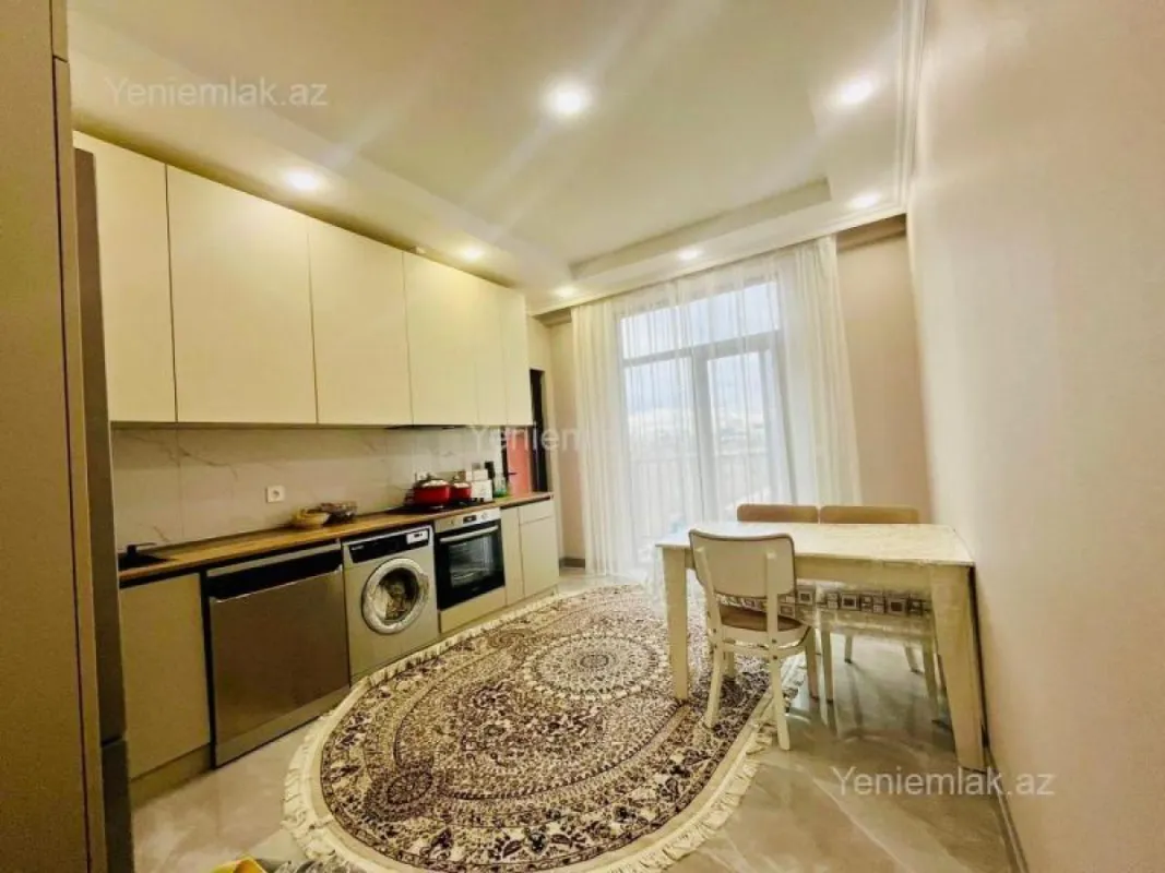 Satılır 2 otaqlı yeni tikili 82.5 m²