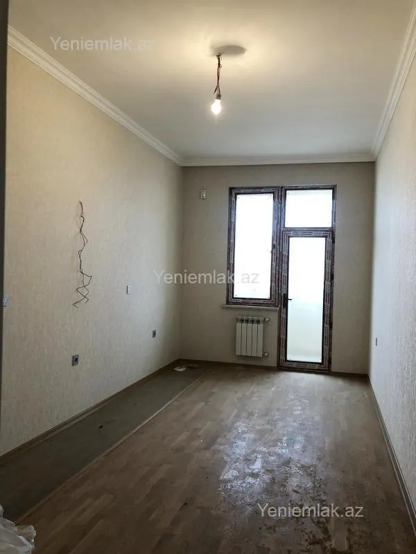 Satılır 3 otaqlı yeni tikili 105 m²
