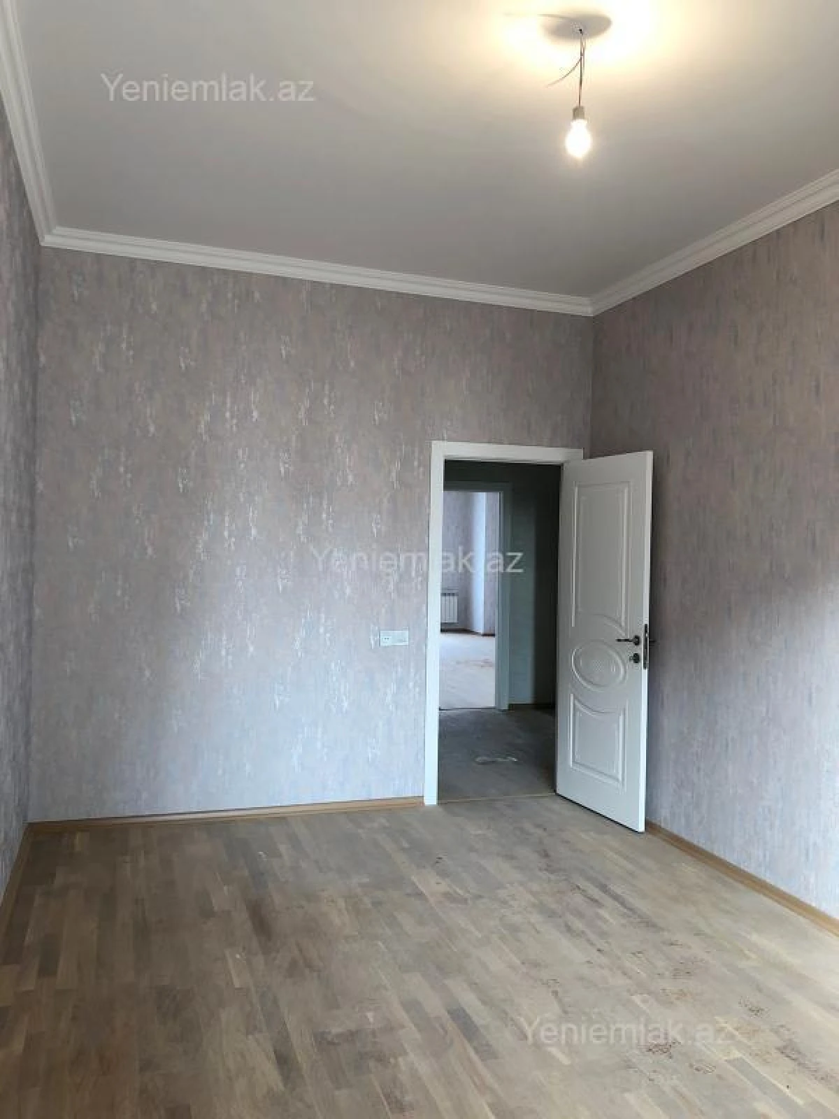Satılır 3 otaqlı yeni tikili 105 m²
