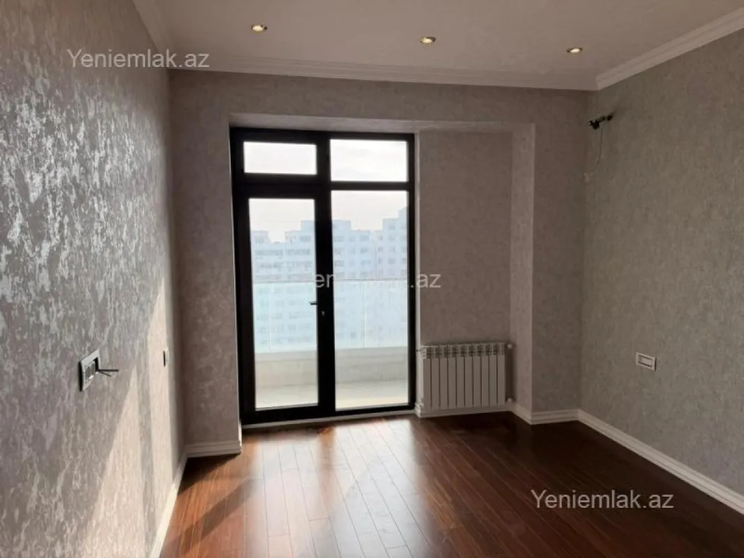 Satılır 4 otaqlı yeni tikili 170 m²
