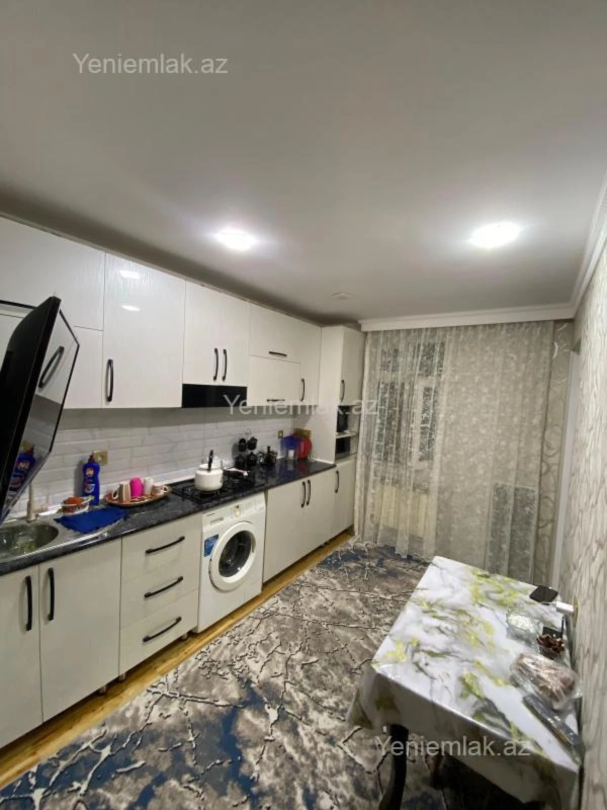Satılır 3 otaqlı köhnə tikili 80 m²