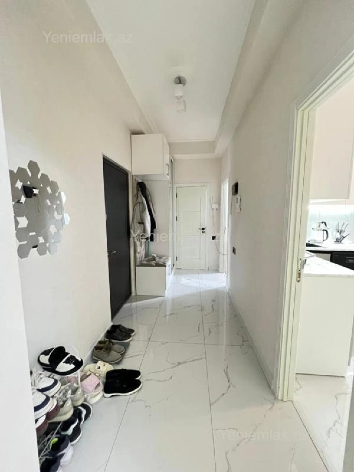 Satılır 2 otaqlı yeni tikili 68 m²