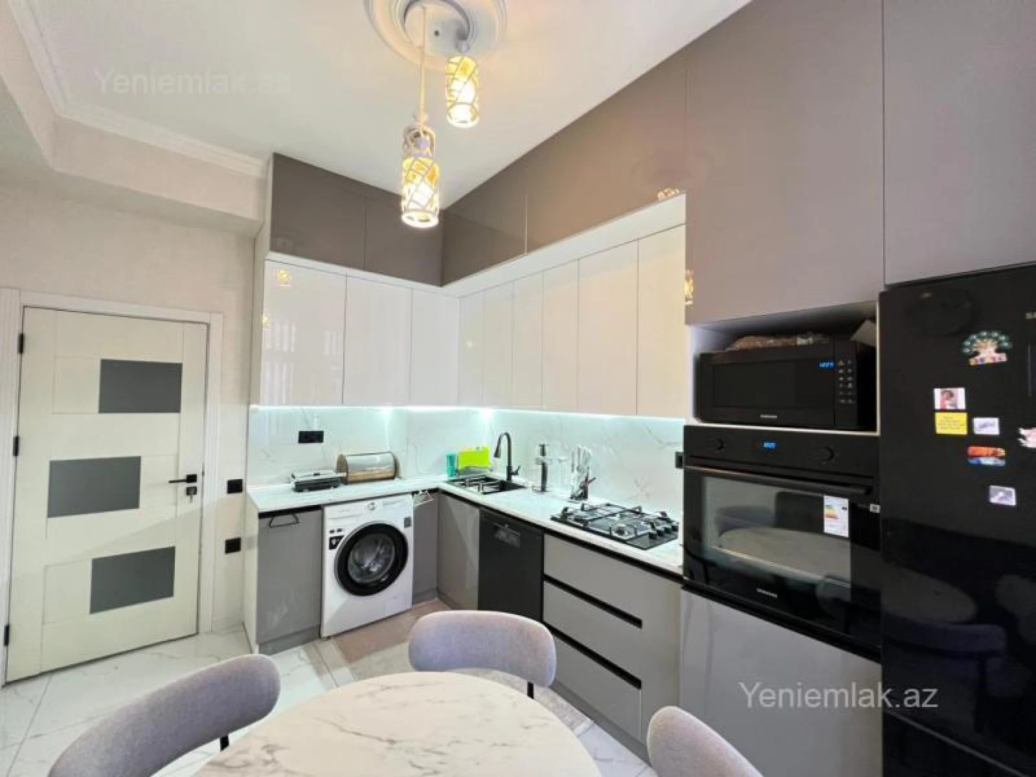 Satılır 2 otaqlı yeni tikili 68 m²