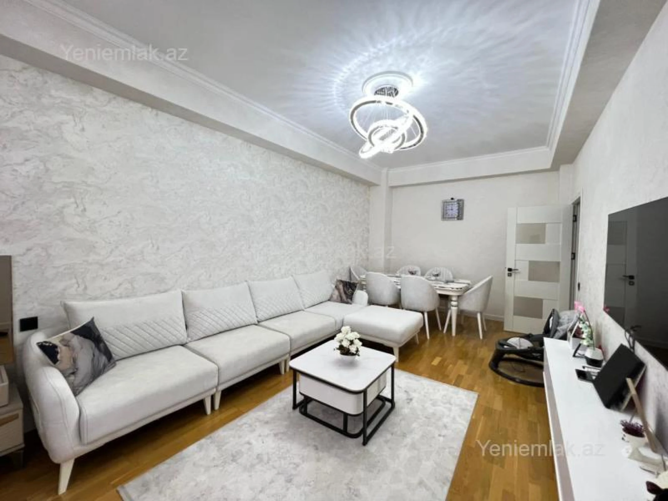 Satılır 2 otaqlı yeni tikili 68 m²
