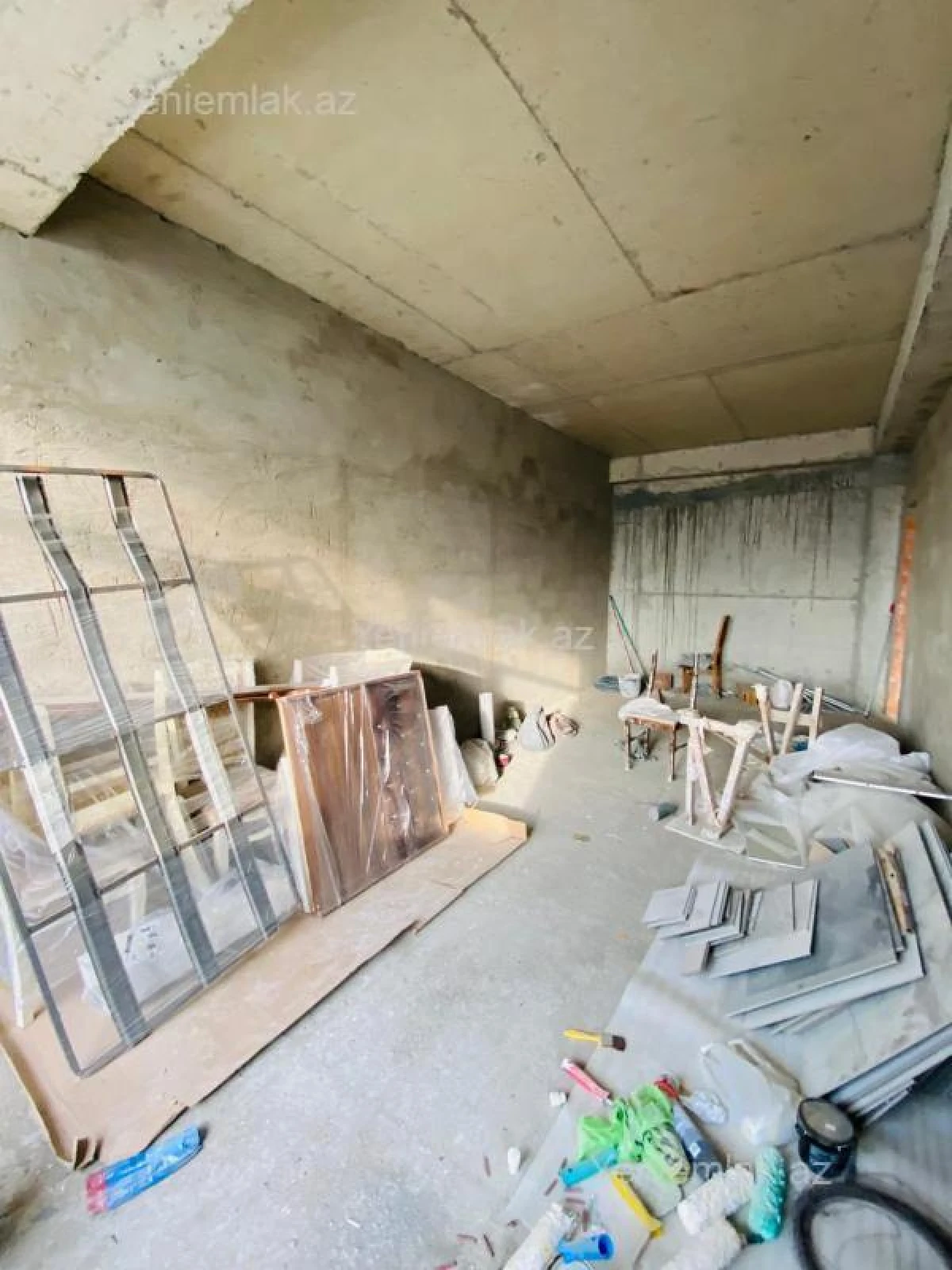 Satılır 2 otaqlı yeni tikili 76 m²