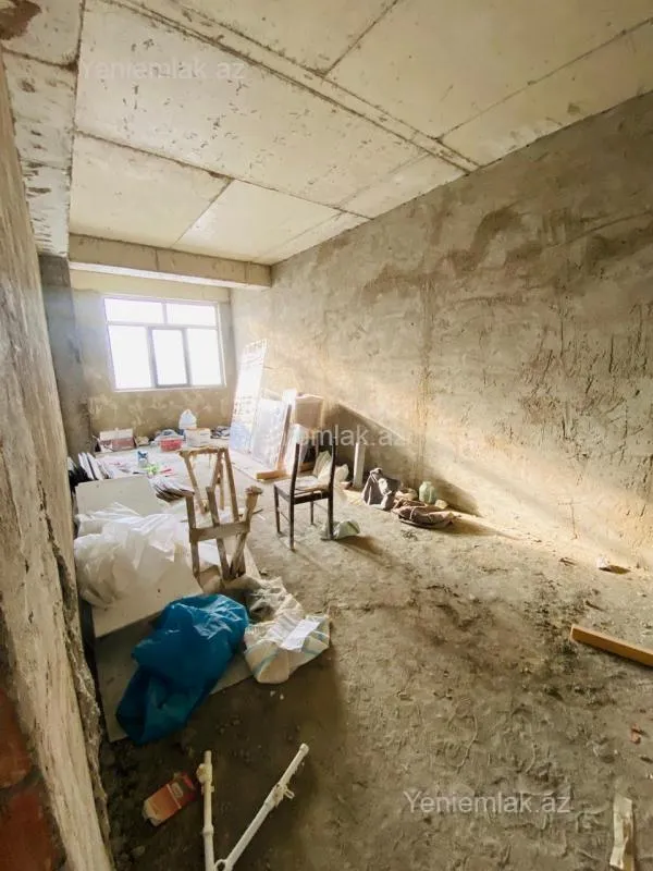 Satılır 2 otaqlı yeni tikili 76 m²