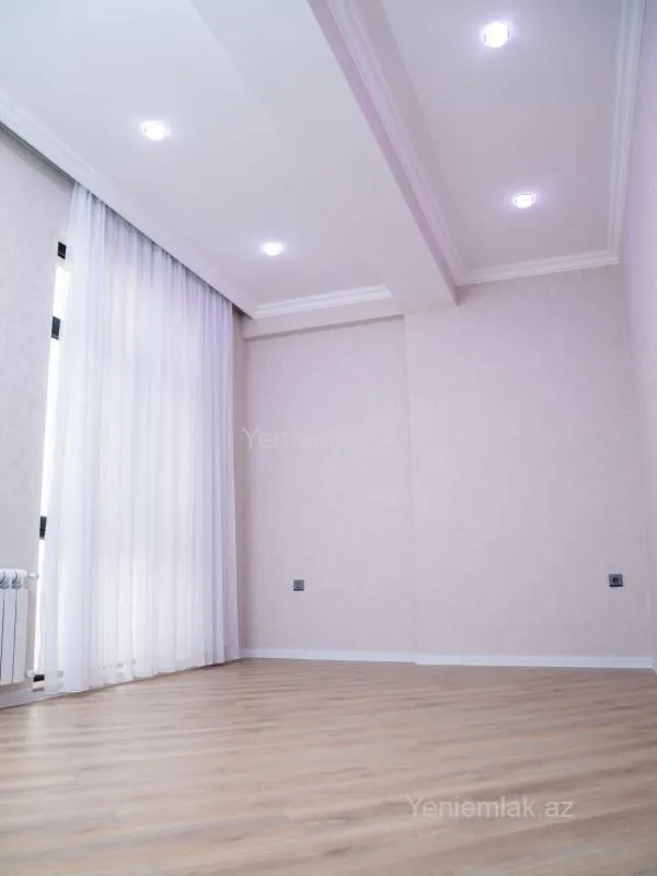 Satılır 4 otaqlı yeni tikili 150 m²