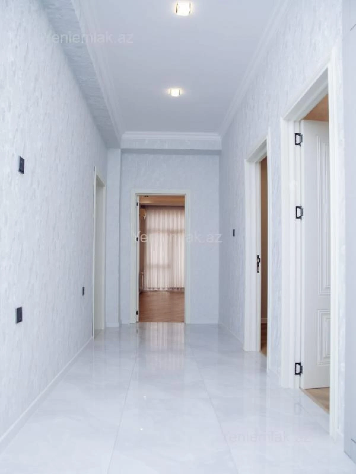 Satılır 4 otaqlı yeni tikili 150 m²