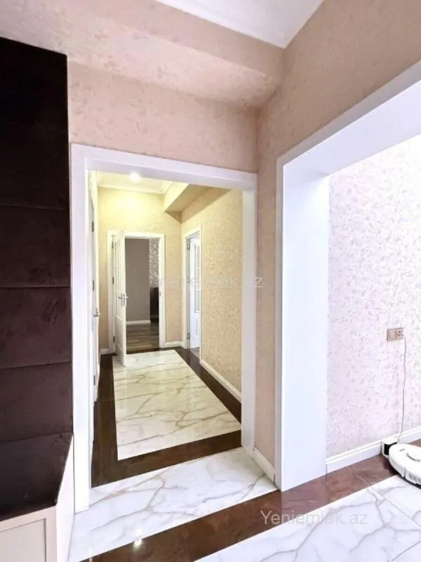 Satılır 4 otaqlı yeni tikili 165 m²