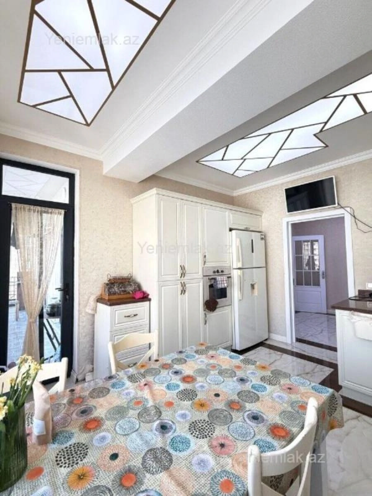 Satılır 4 otaqlı yeni tikili 165 m²