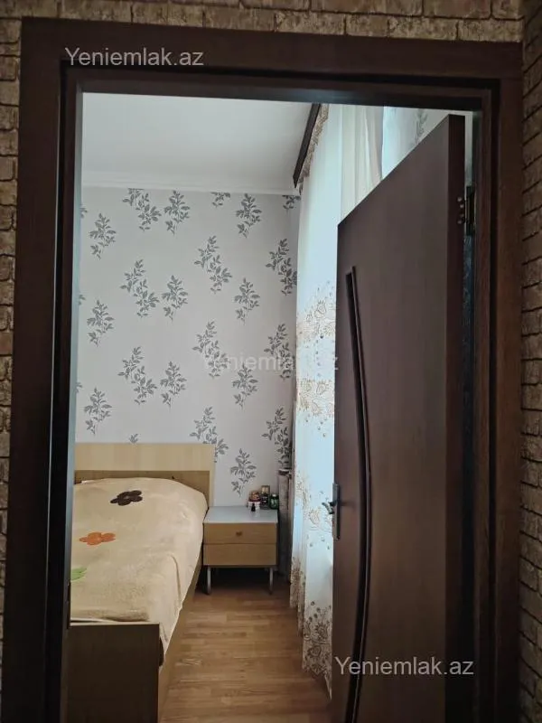 Satılır 4 otaqlı həyət evi 100 m²