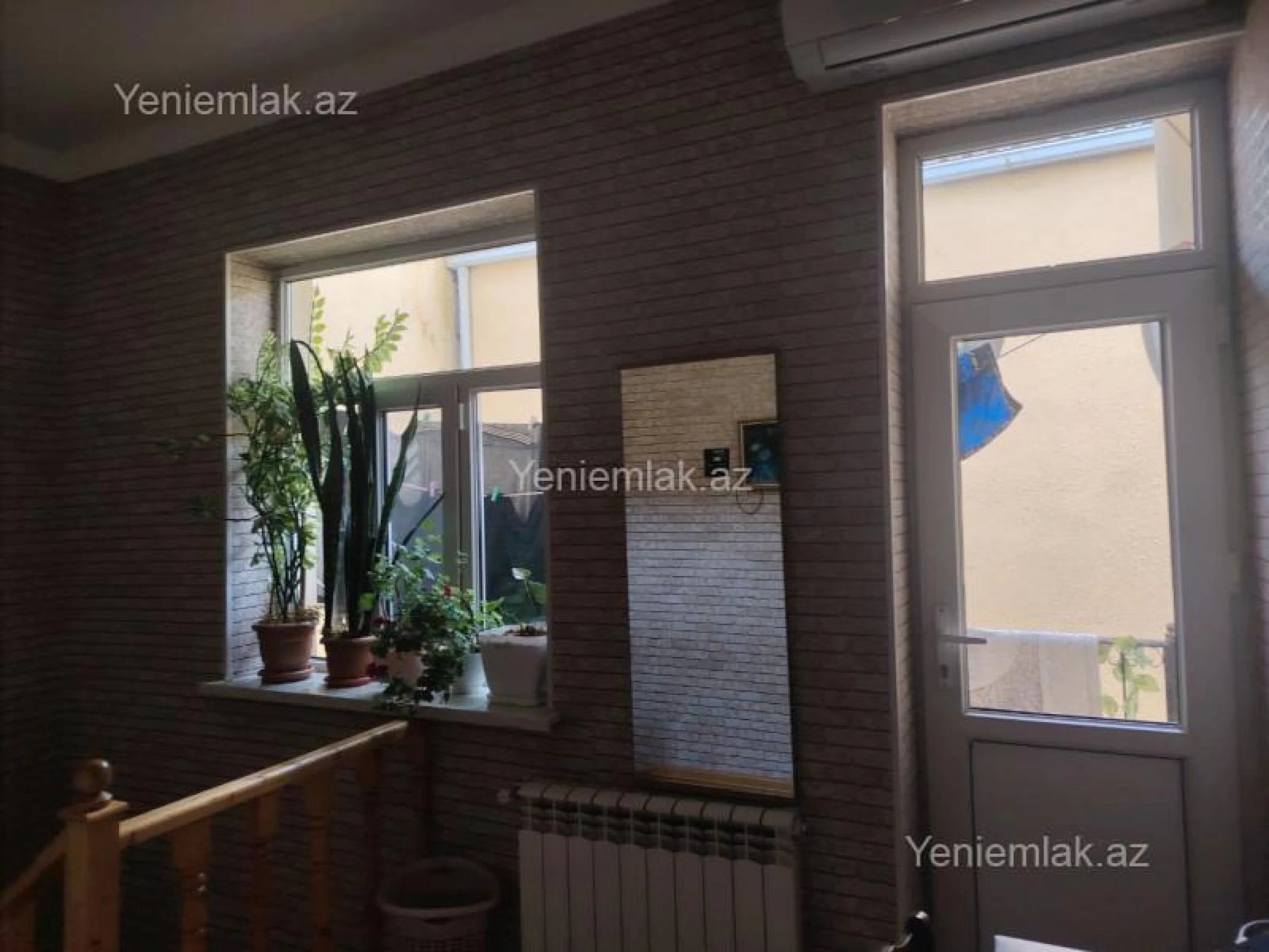 Satılır 4 otaqlı həyət evi 100 m²