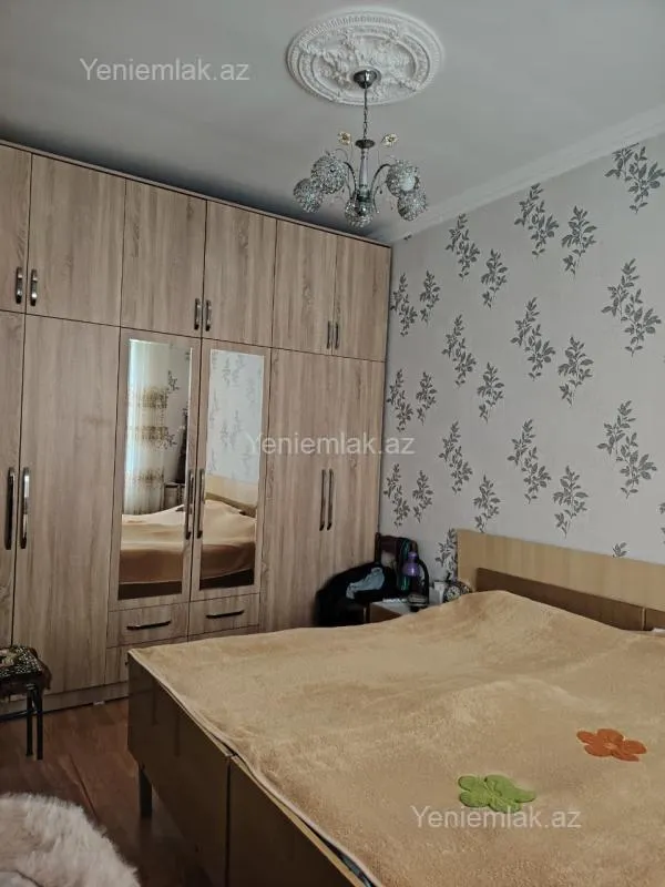 Satılır 4 otaqlı həyət evi 100 m²