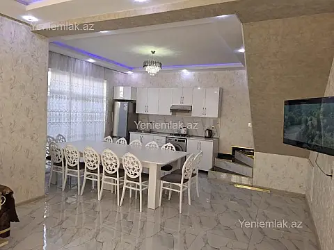 Satılır 5 otaqlı həyət evi 180 m²