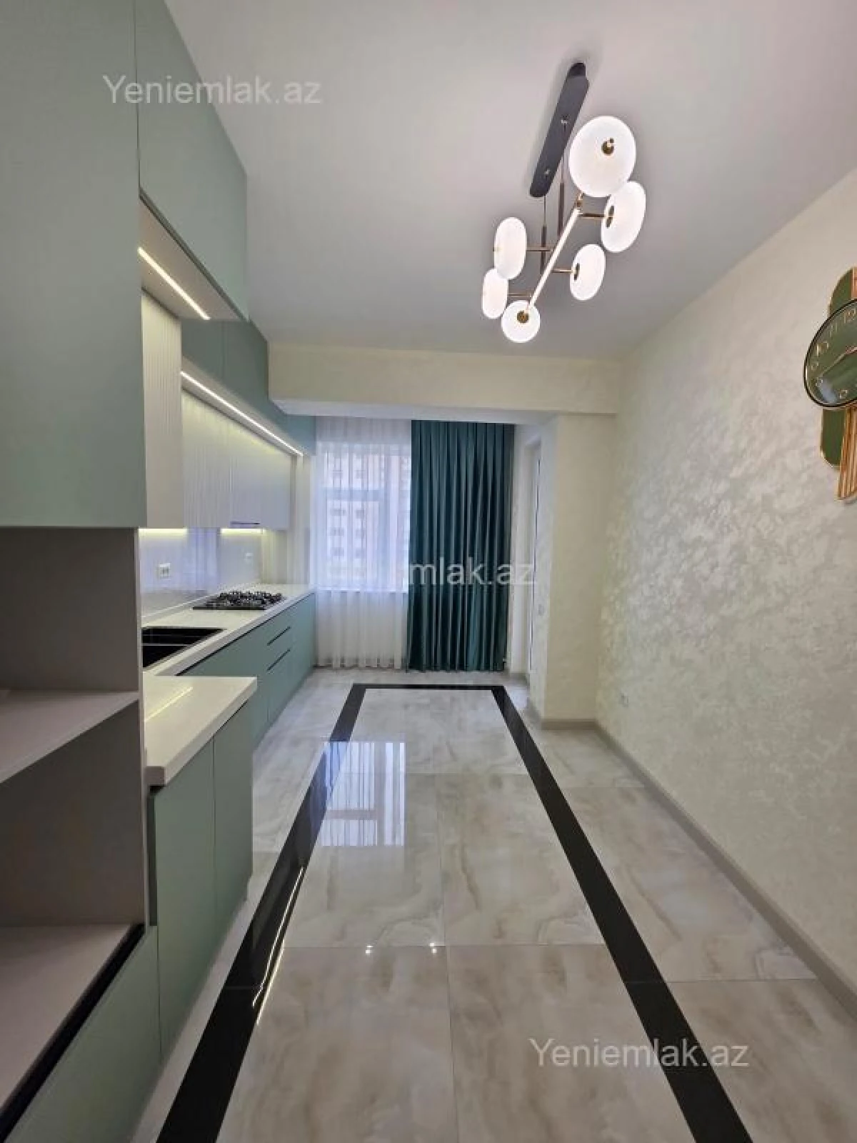 Satılır 3 otaqlı yeni tikili 127 m²