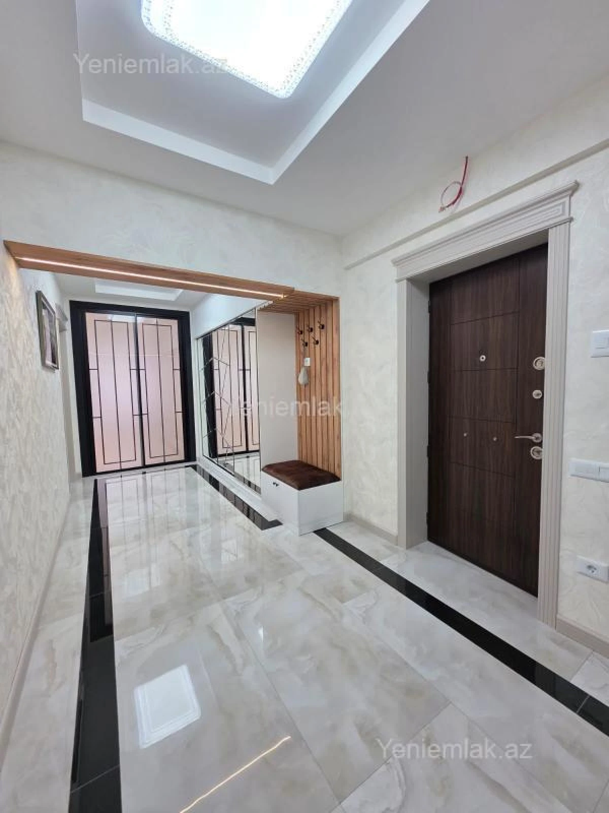 Satılır 3 otaqlı yeni tikili 127 m²