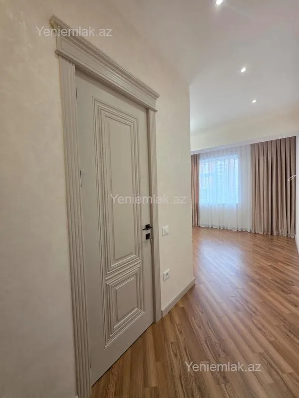 Satılır 3 otaqlı yeni tikili 127 m²