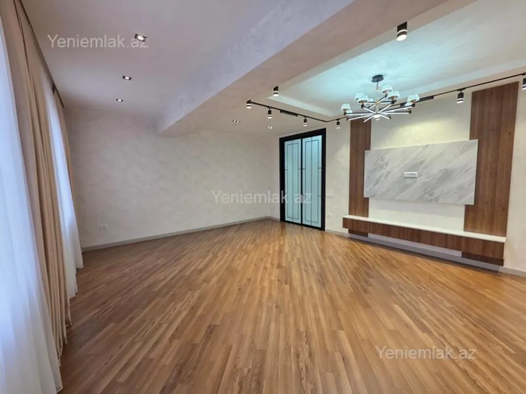 Satılır 3 otaqlı yeni tikili 127 m²