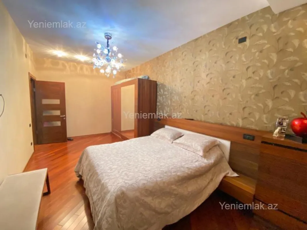 Satılır 3 otaqlı yeni tikili 100 m²