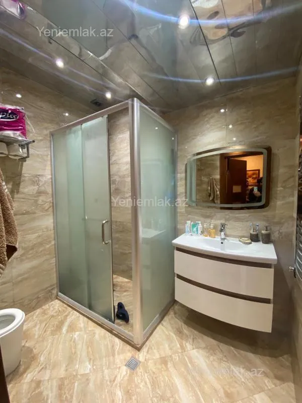 Satılır 3 otaqlı yeni tikili 100 m²