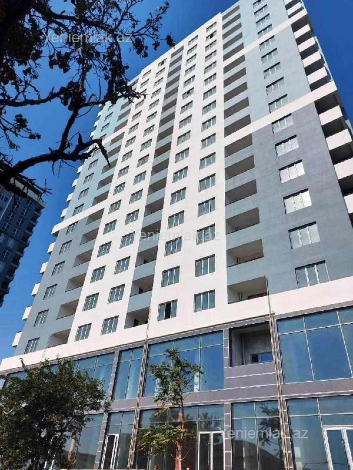 Satılır 4 otaqlı yeni tikili 110 m²