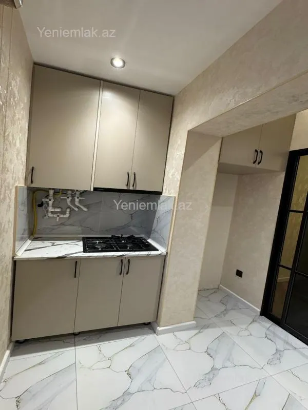 Satılır 2 otaqlı köhnə tikili 50 m²