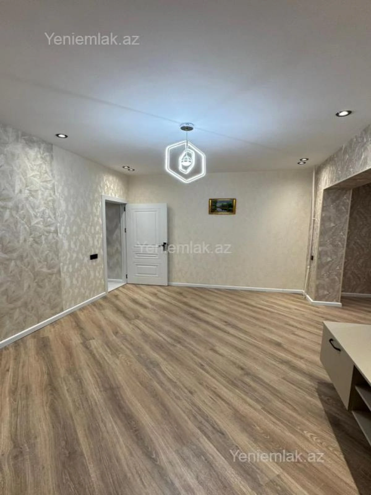 Satılır 2 otaqlı köhnə tikili 50 m²