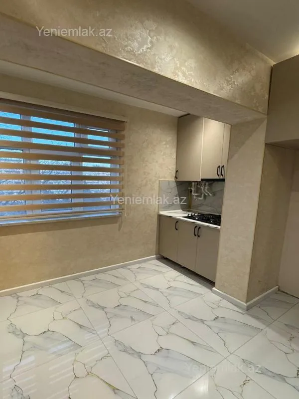 Satılır 2 otaqlı köhnə tikili 50 m²