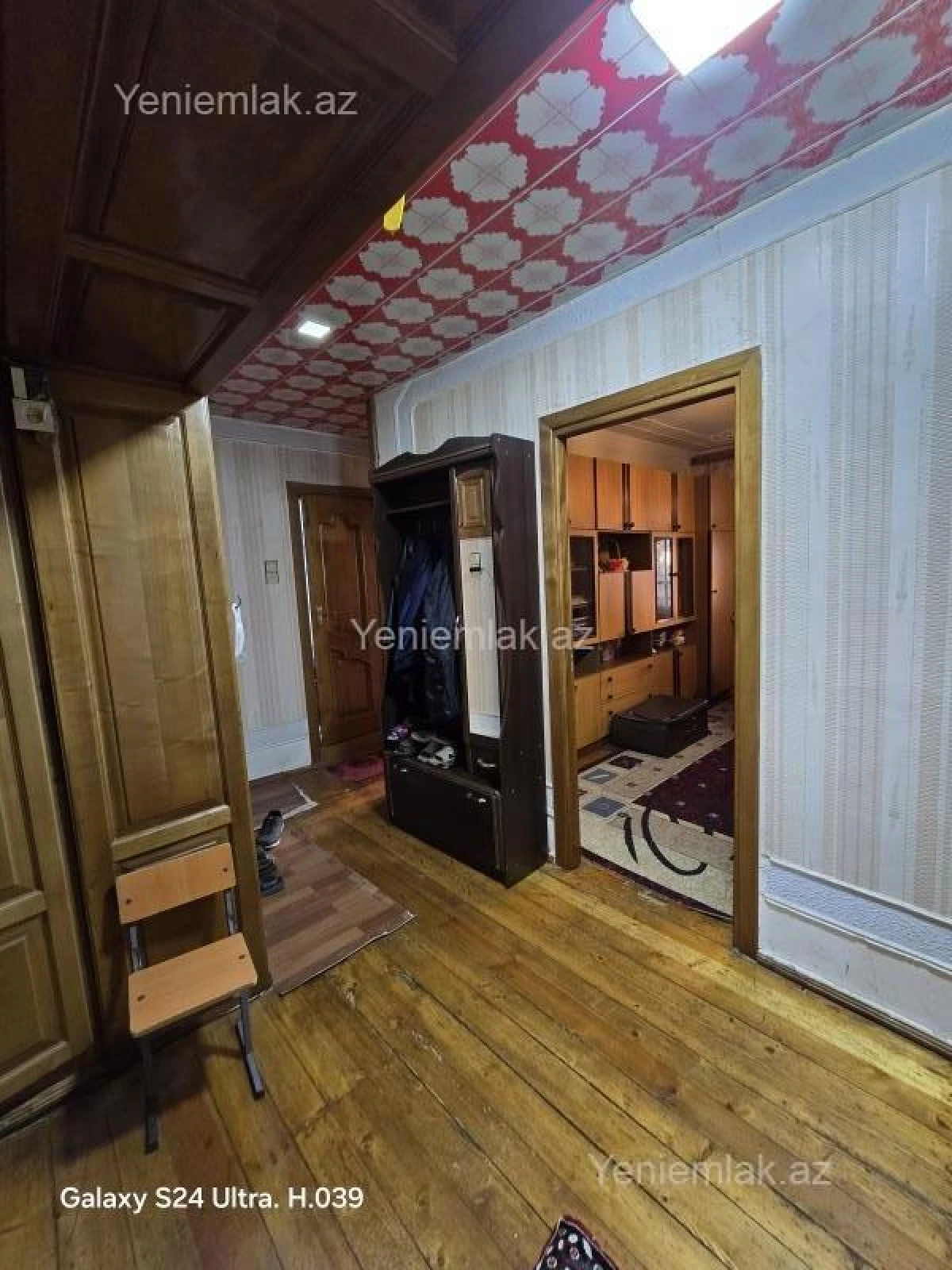 Satılır 4 otaqlı köhnə tikili 90 m²