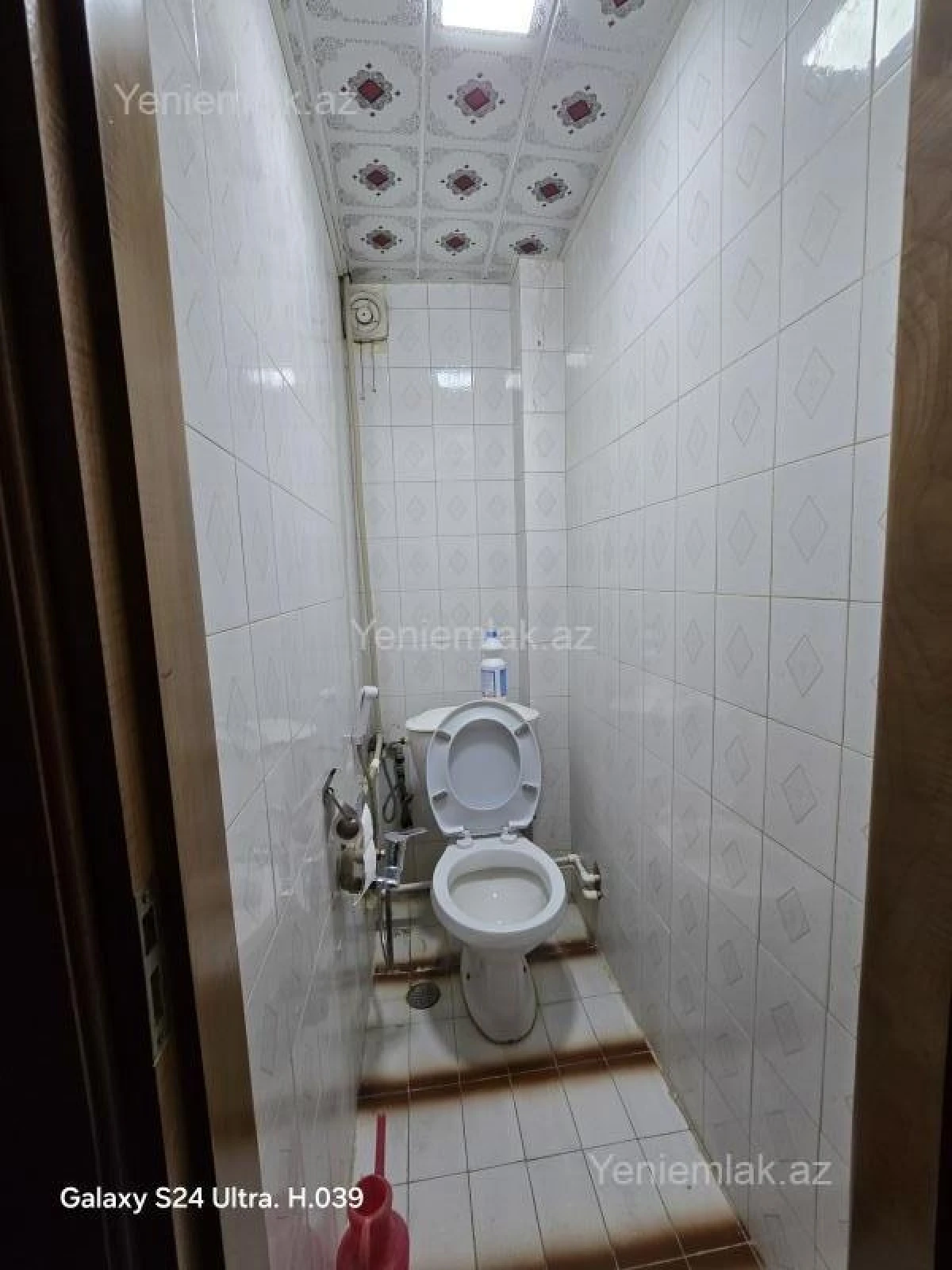 Satılır 4 otaqlı köhnə tikili 90 m²