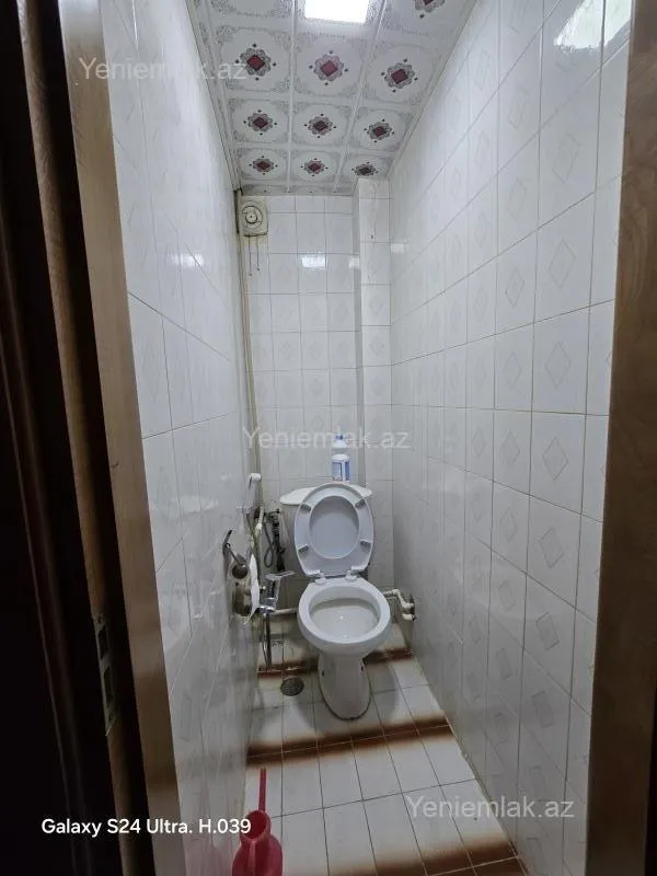 Satılır 4 otaqlı köhnə tikili 90 m²