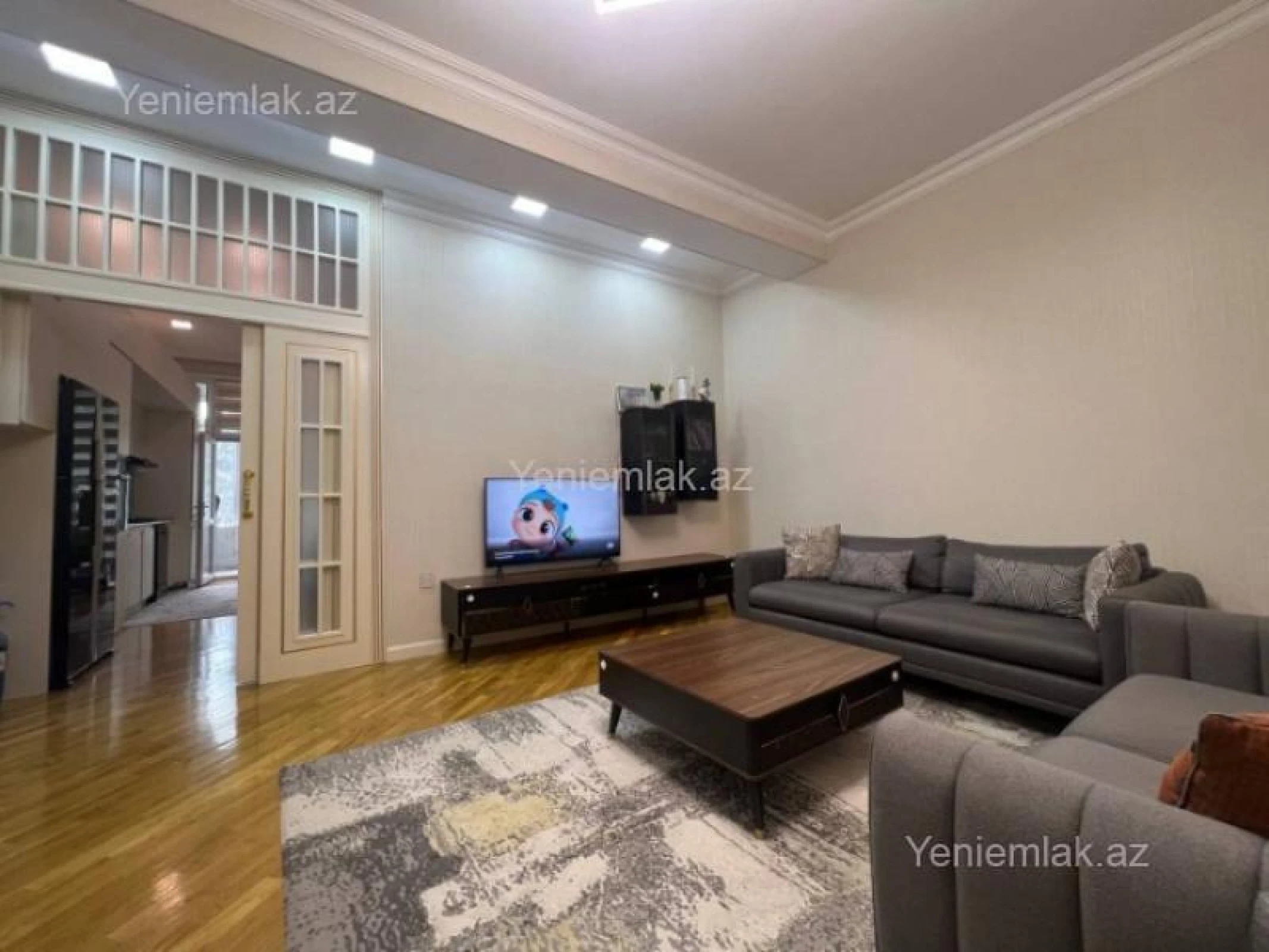Satılır 3 otaqlı yeni tikili 80 m²