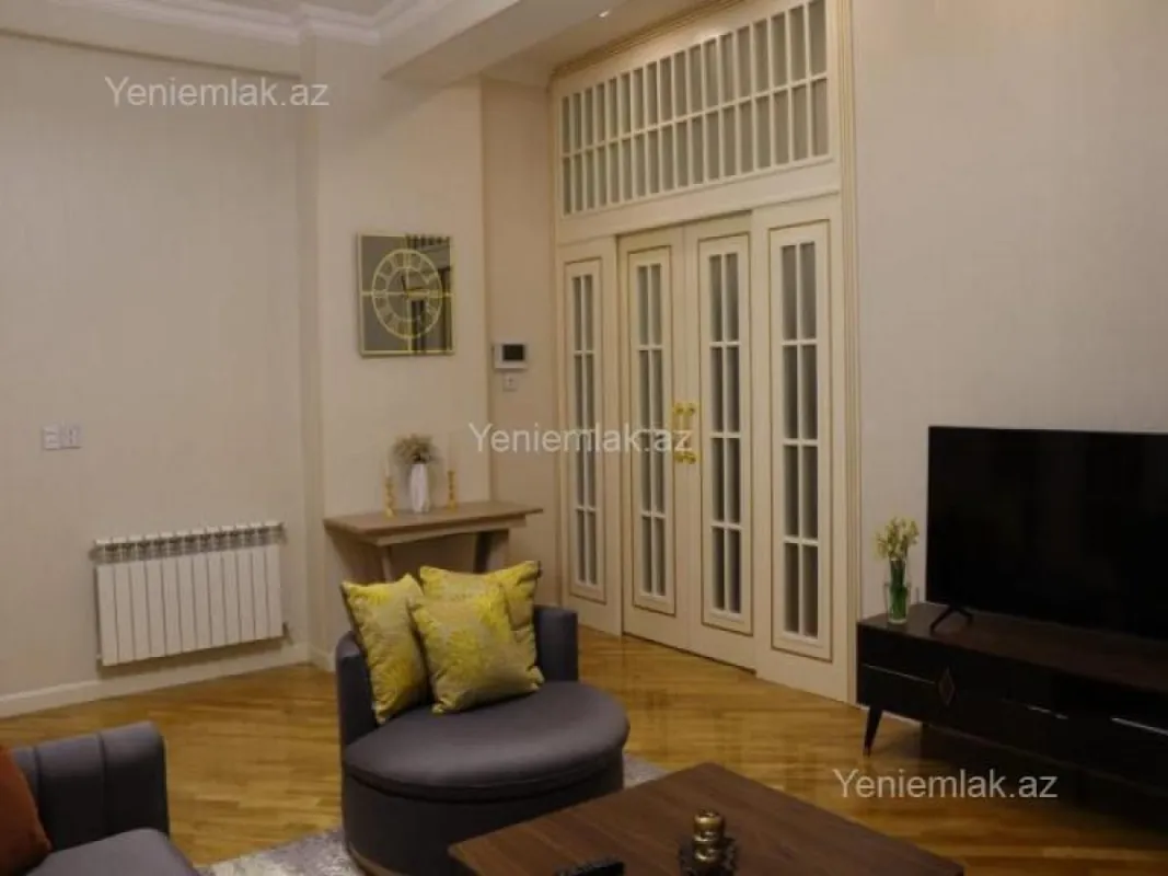 Satılır 3 otaqlı yeni tikili 80 m²