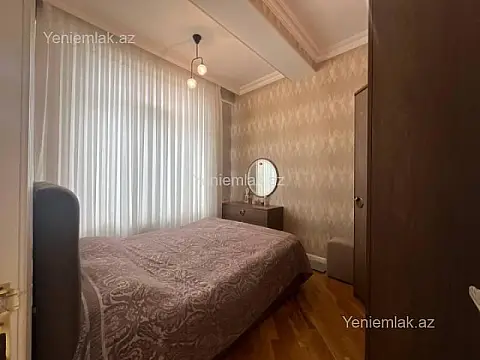 Satılır 3 otaqlı yeni tikili 80 m²