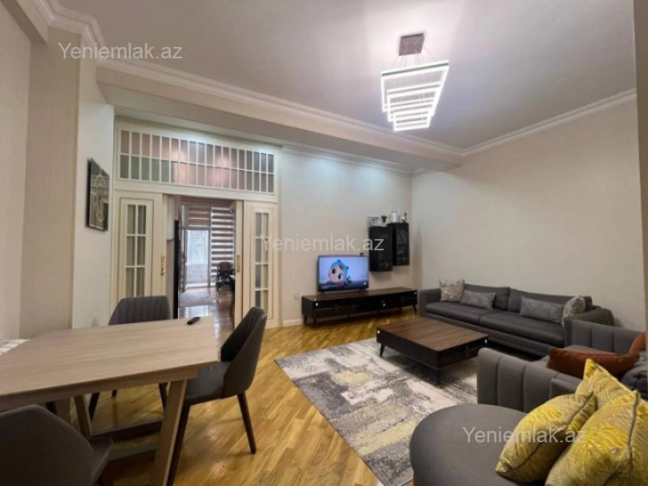 Satılır 3 otaqlı yeni tikili 80 m²