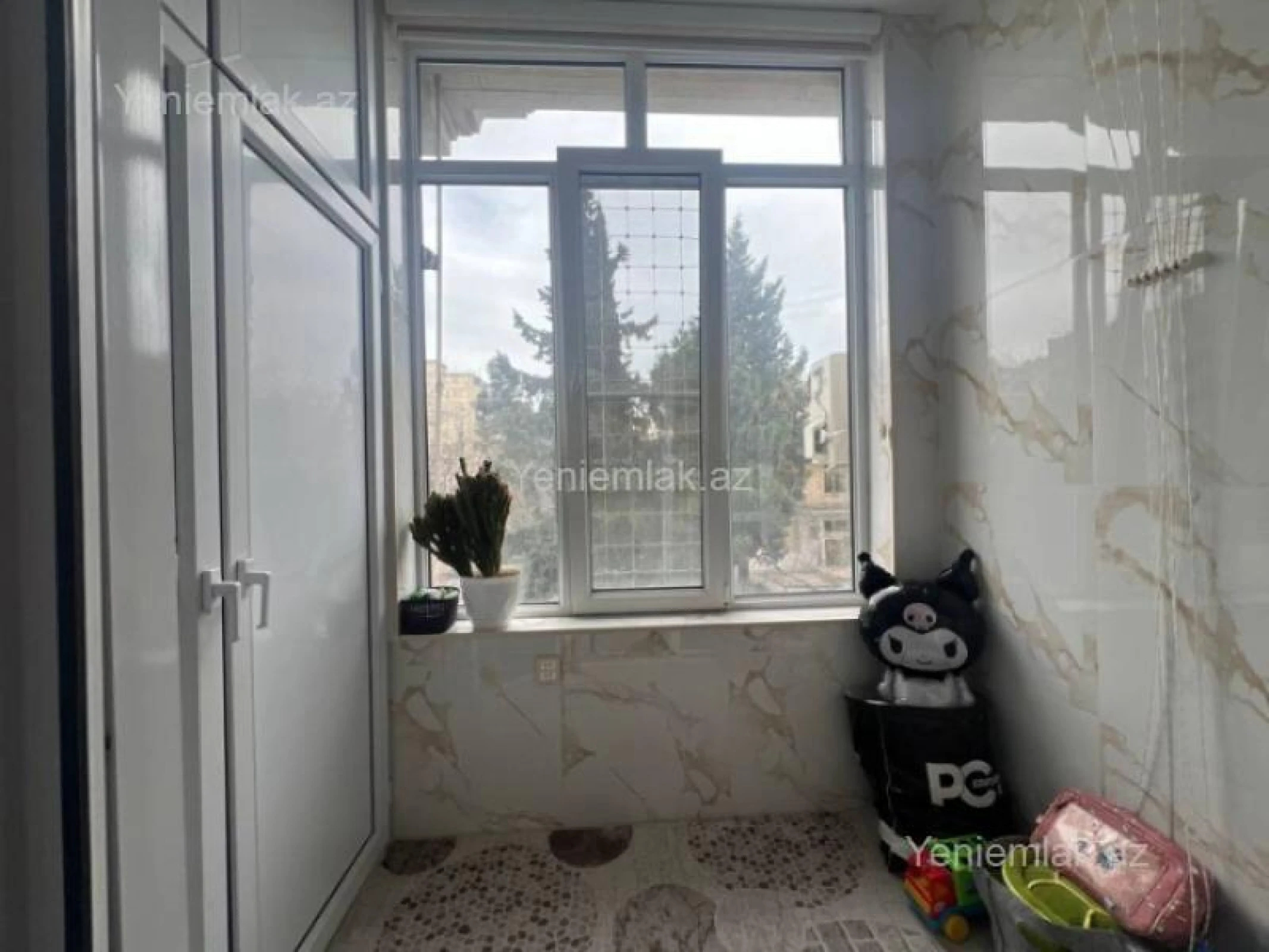 Satılır 3 otaqlı yeni tikili 80 m²