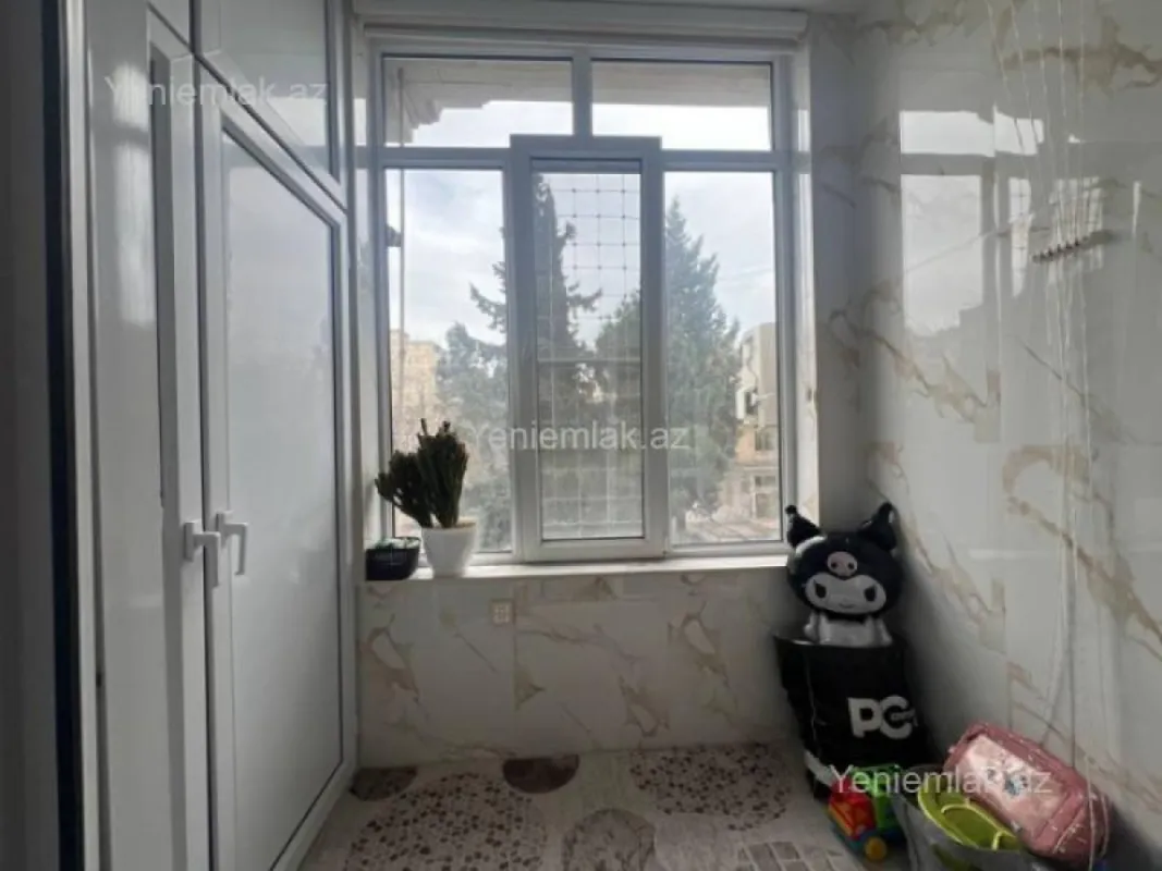 Satılır 3 otaqlı yeni tikili 80 m²