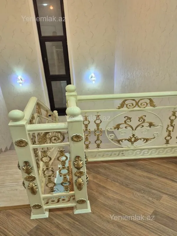 Satılır 6 otaqlı həyət evi 250 m²