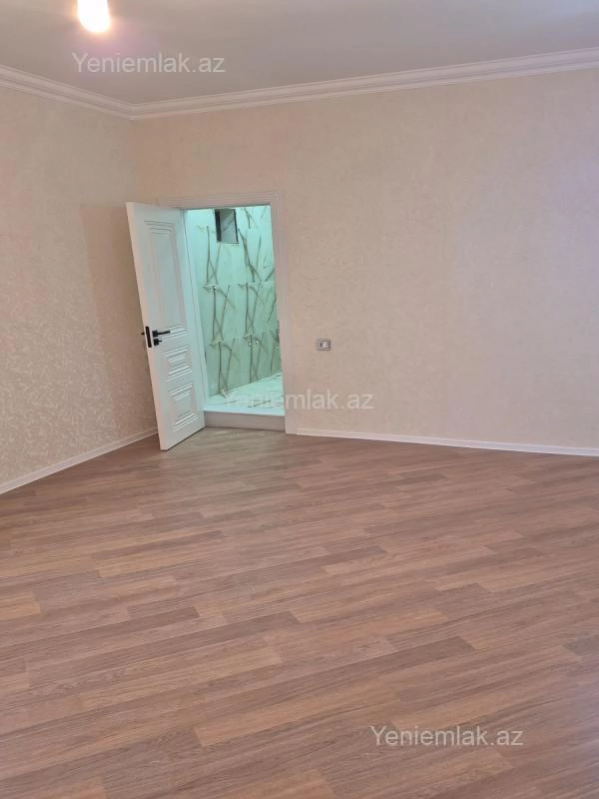 Satılır 6 otaqlı həyət evi 250 m²