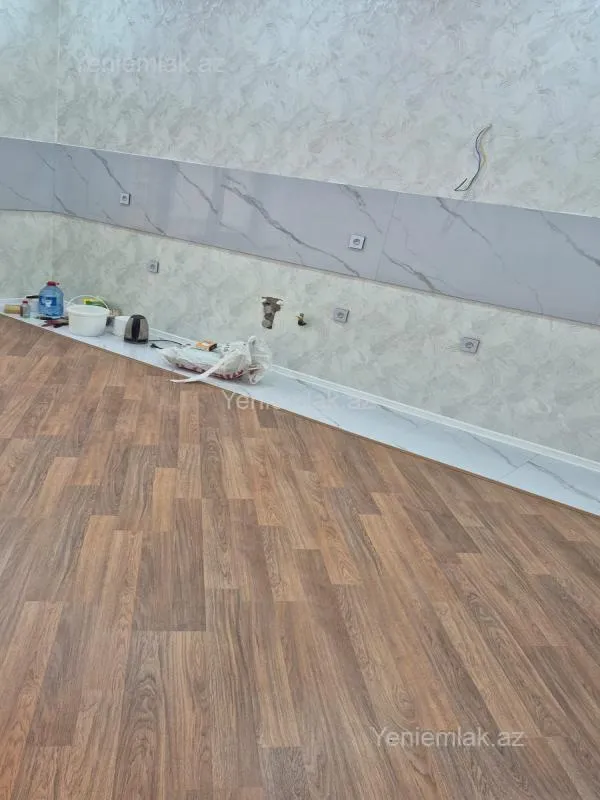 Satılır 6 otaqlı həyət evi 250 m²