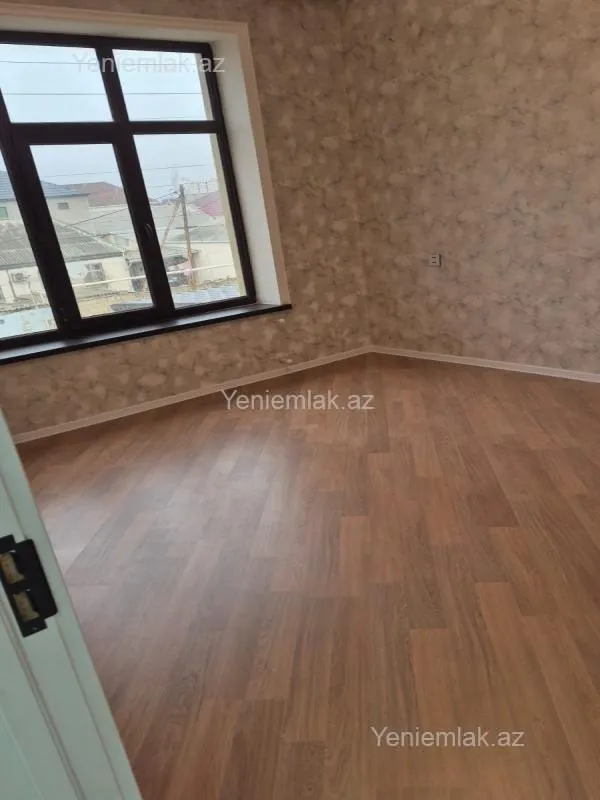 Satılır 6 otaqlı həyət evi 250 m²
