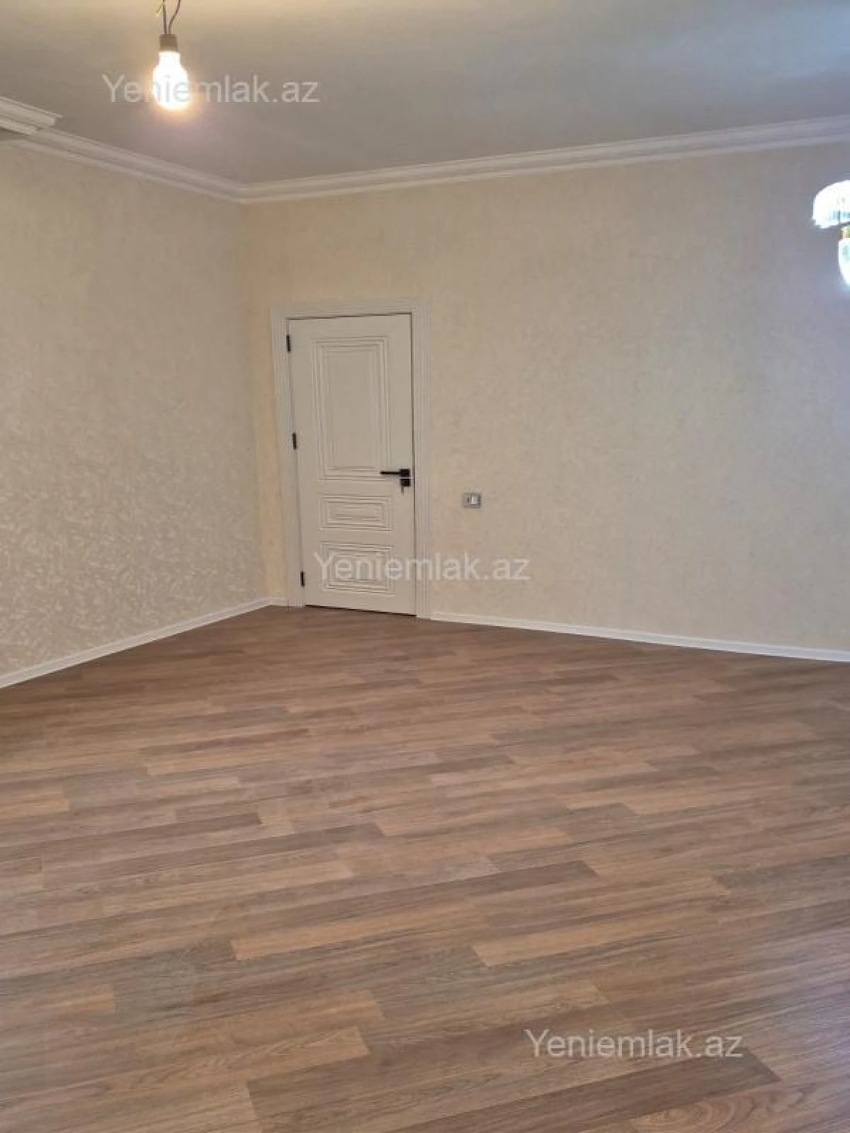 Satılır 6 otaqlı həyət evi 250 m²