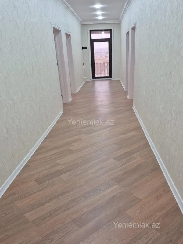 Satılır 6 otaqlı həyət evi 250 m²