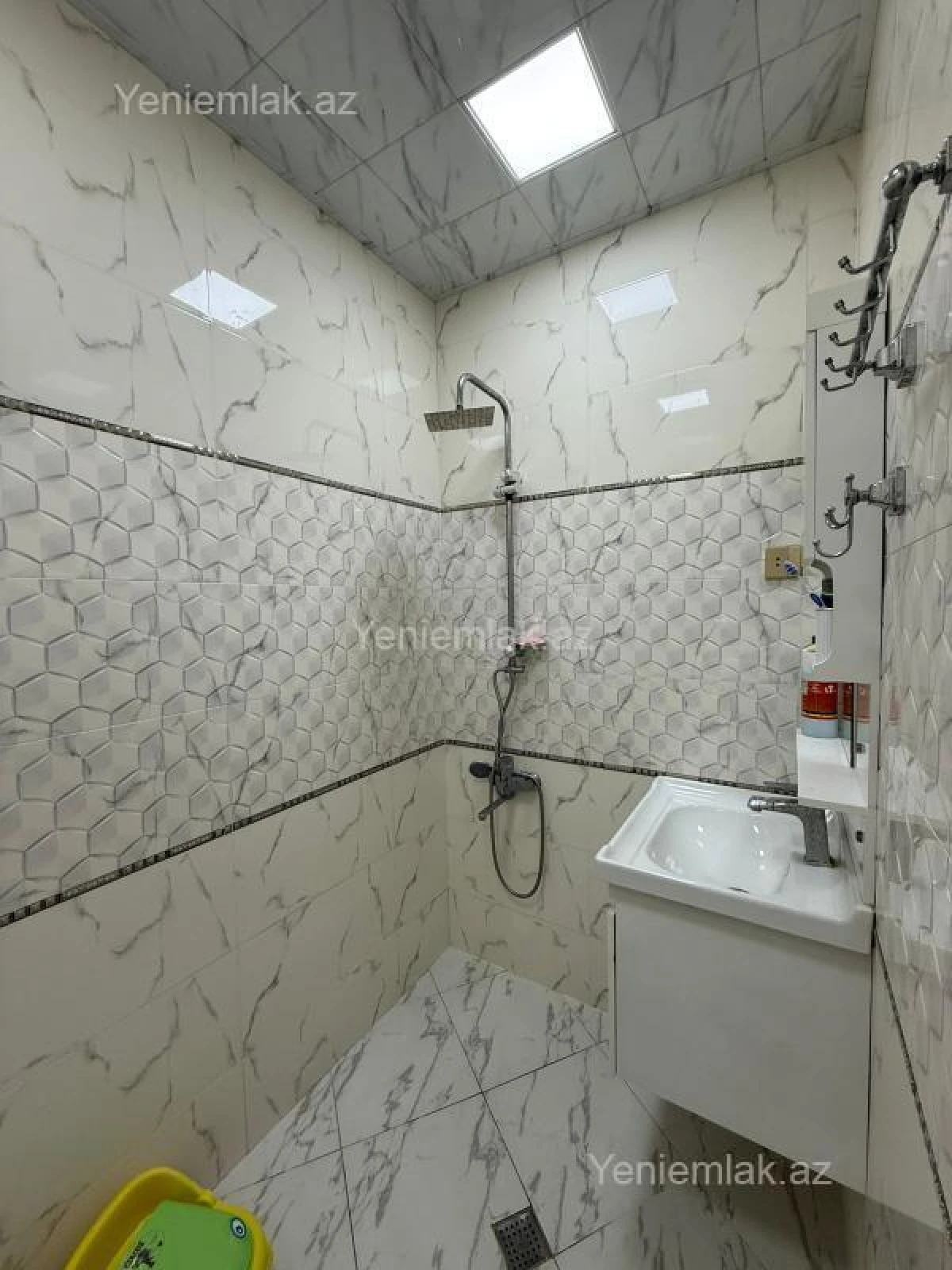 Satılır 3 otaqlı yeni tikili 59 m²