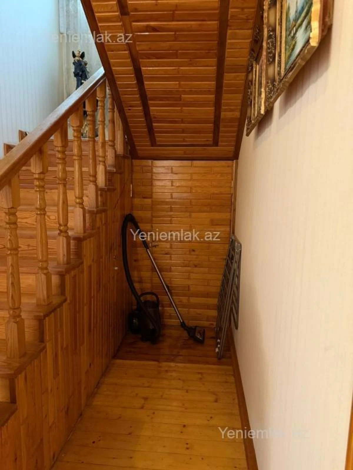 Satılır 7 otaqlı həyət evi 250 m²
